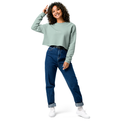 Salille.Shop musta oversized cropped collegepaita – rento mutta tyylikäs valinta.
